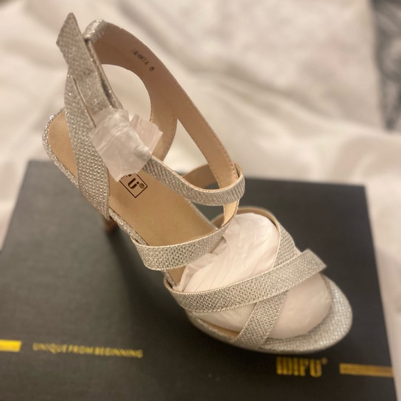 Women's Silver Suedes Open Toe High Heel Platform Dress Pump Sandals - Picture 14 of 14